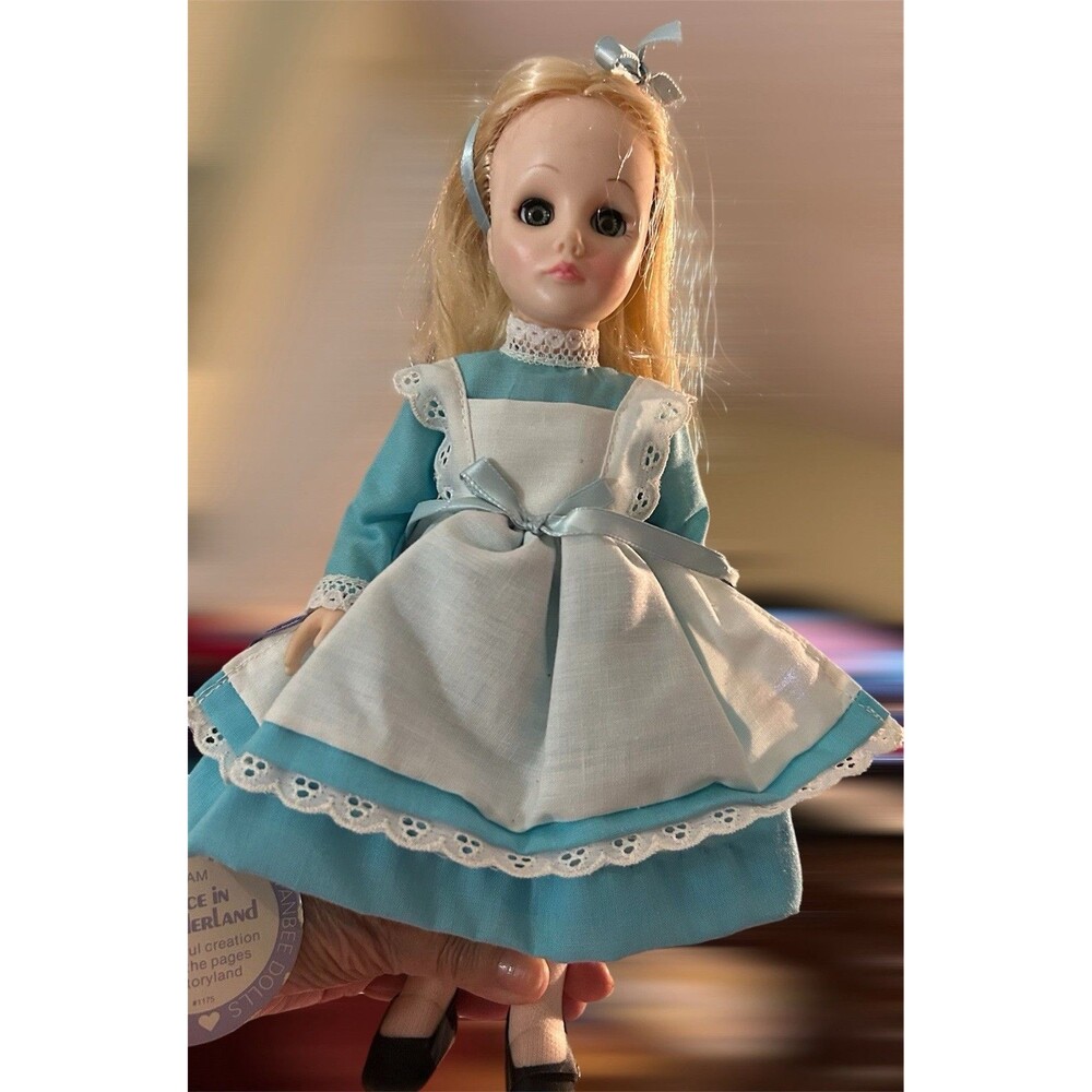Effanbee Doll Alice in Wonderland 1976 Vintage 11” with Tag